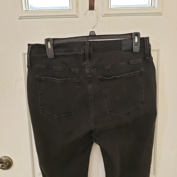 Madewell high rise button fly raw hem skinny jeans - Picture 5 of 10